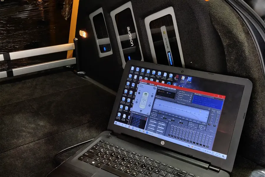Audio setup and tuning on a laptop